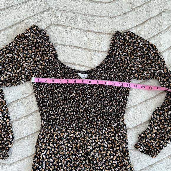 Hollister Floral Dress - Picture 7 of 7